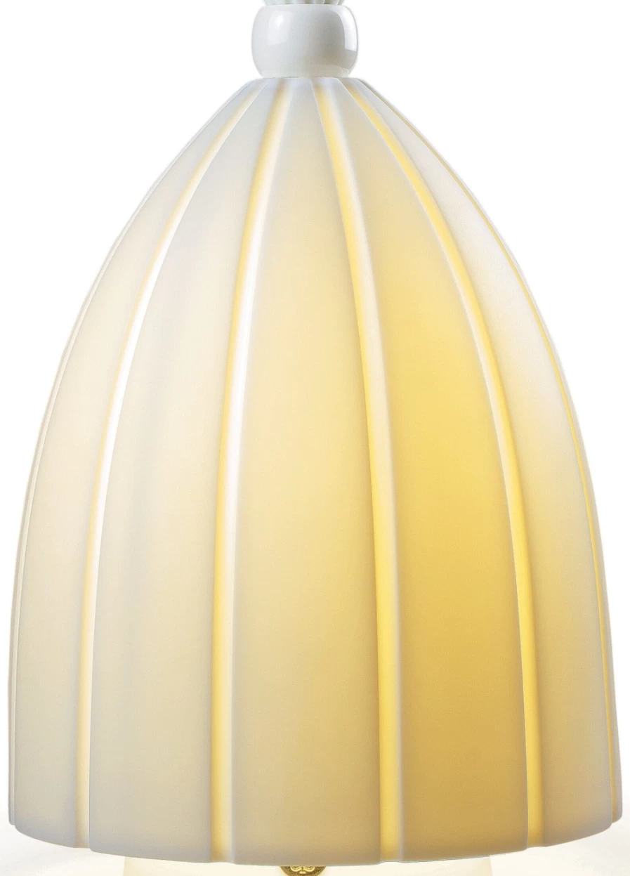 Lladró Mademoiselle Daniela Porcelain Table Lamp – Elegant Home Decor (US)