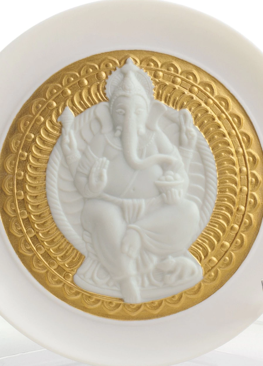 Lladró Golden Ganesha Decorative Plate - Elegant Lord Ganesha Sculpture for Home Décor