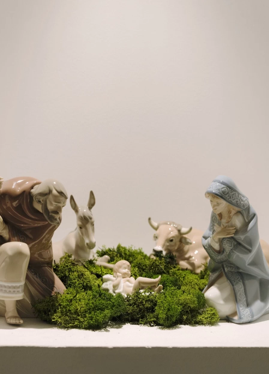 Lladró Nativity Set - Handcrafted Animal Figurines for Christmas Bethlehem Scene