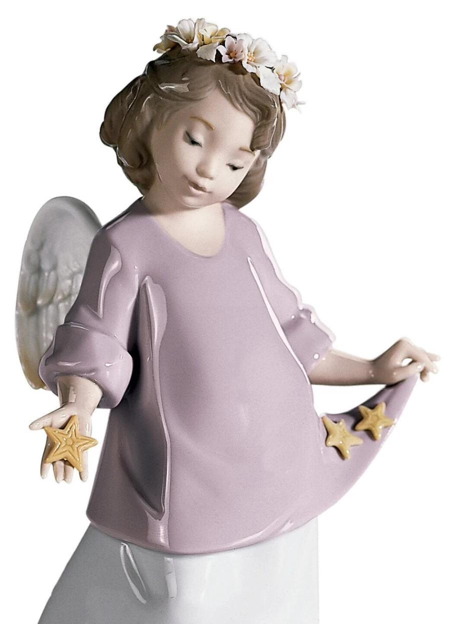 Lladró Heavenly Stars Angel Figurine - Handcrafted Porcelain Collectible