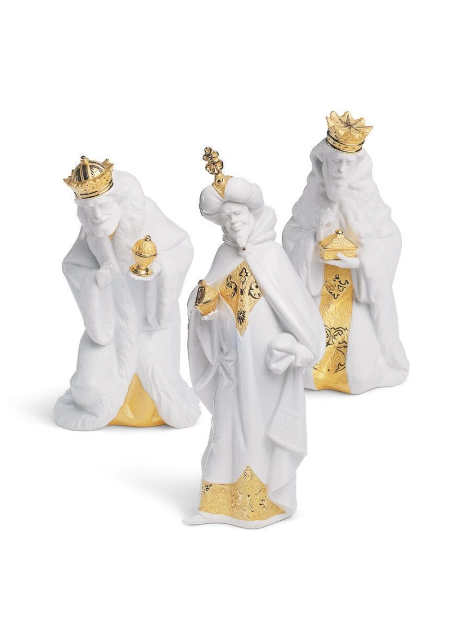 "Lladró Kings Set - Elegant Golden Luster Porcelain Collectible"