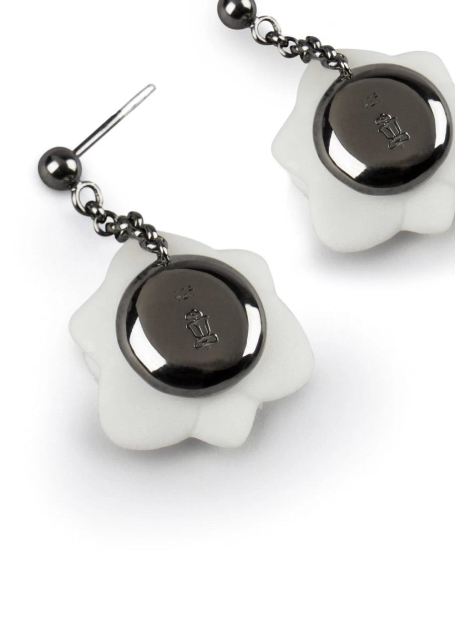 Lladró Orchid Flower Stud Earrings – Elegant Short Pearl Earrings for Women