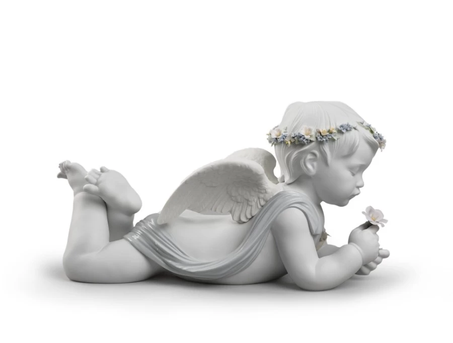 Lladró My Loving Angel Figurine - Handcrafted Porcelain Collectible Statue