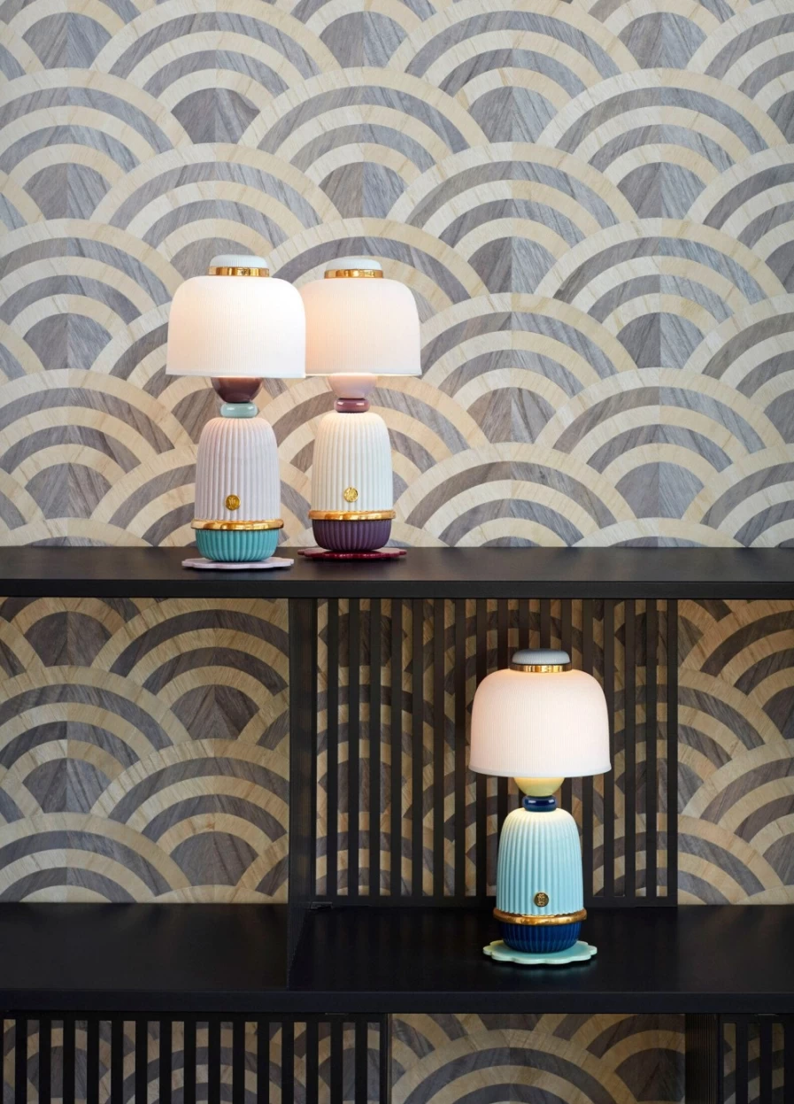 Lladró Cream Kokeshi Lamp - Handcrafted Japanese Style Decorative Lighting