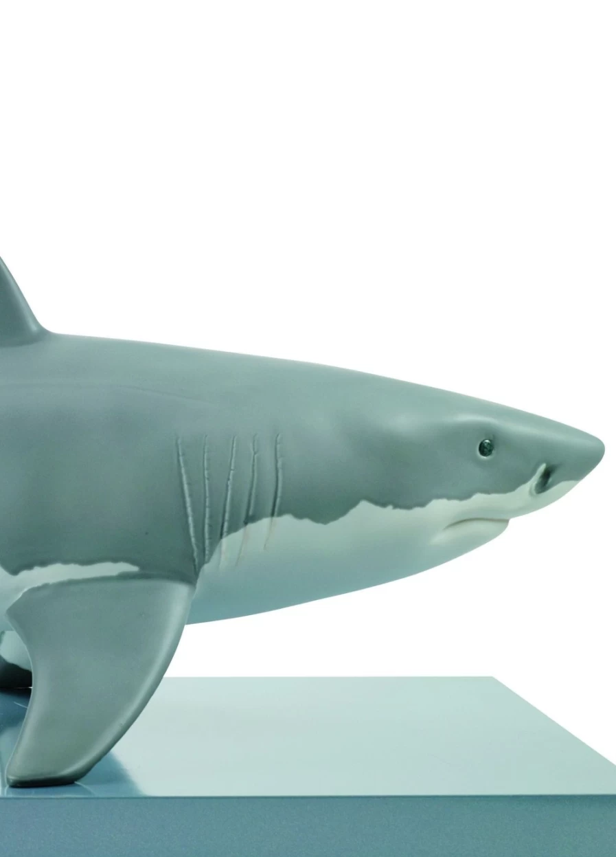 Lladró White Shark Porcelain Figurine – Handcrafted Collectible Sculpture