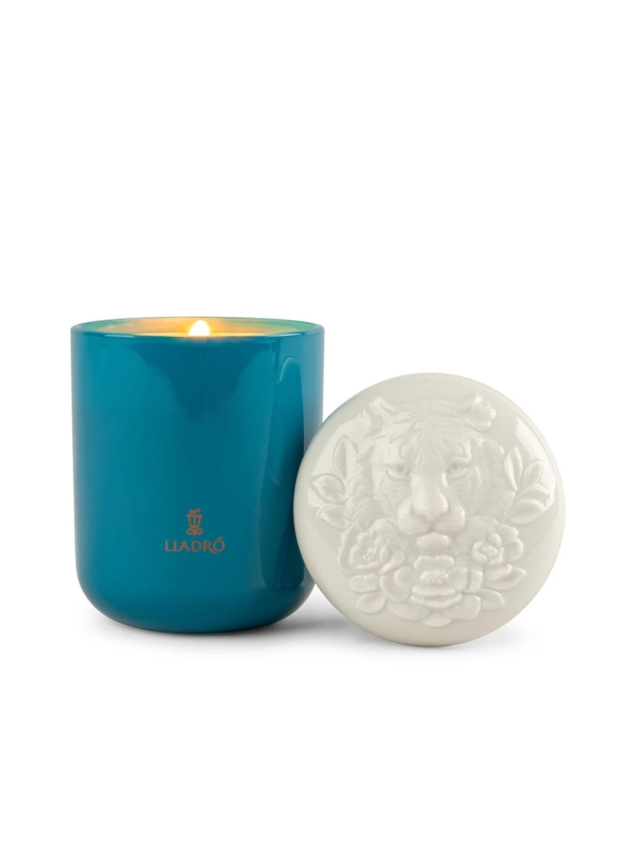 Lladró Moonlight Tiger Candle - Elegant Handcrafted Home Décor