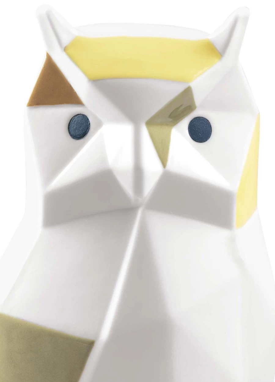 Lladró Handcrafted Owl Figurine - Porcelain Sculpture Collectible Art Piece