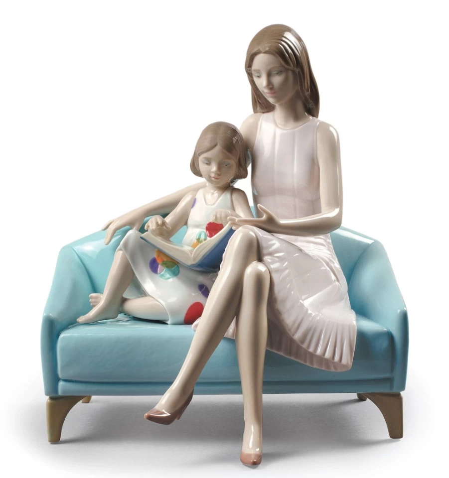 Lladró Our Reading Moment Porcelain Mother Figurine - Elegant Collectible Statue