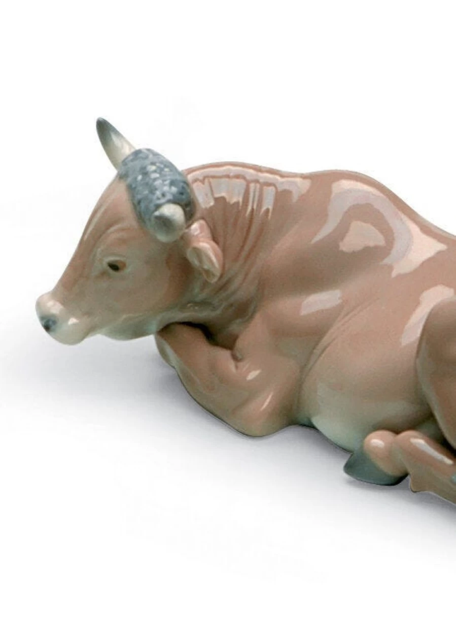 Lladró Ox Nativity Figurine - Handcrafted Porcelain Christmas Creche Statue