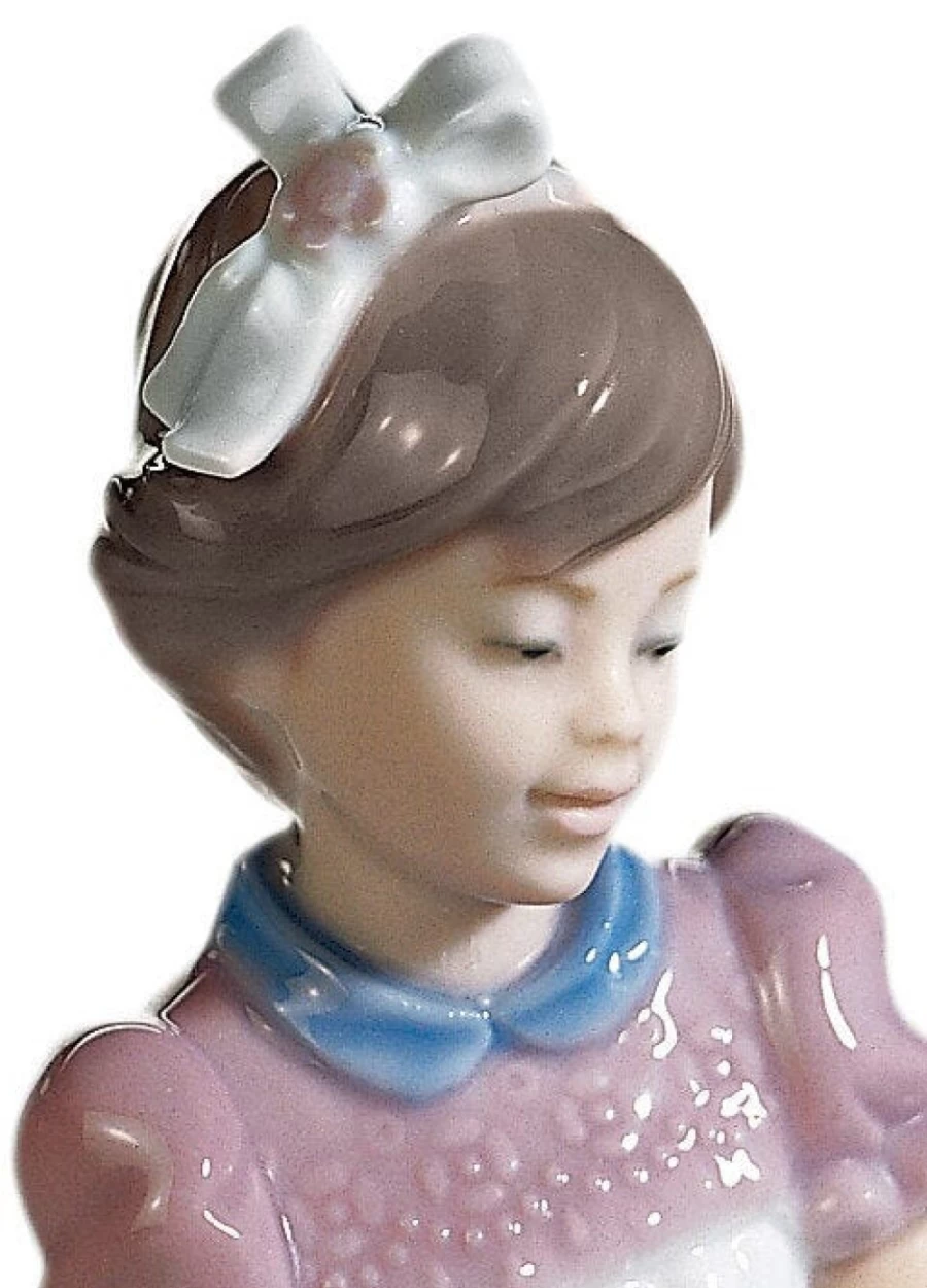 Lladró Porcelain Happy Birthday Girl Figurine - Elegant Collectible Birthday Gift for Women
