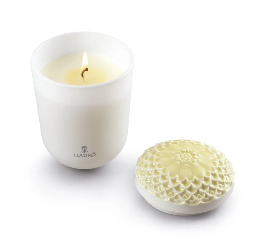 Lladró Tropical Blossoms Scented Candle – Echoes Of Nature Collection