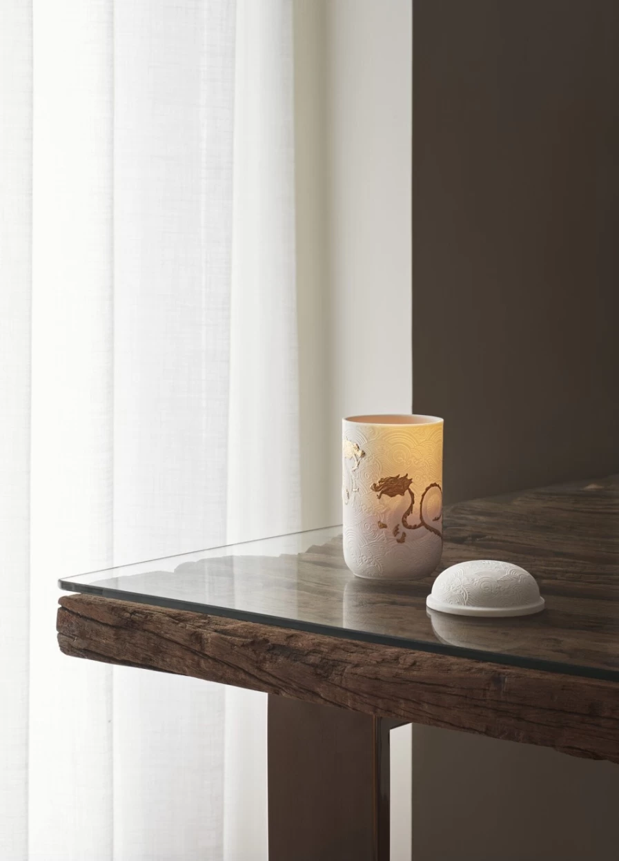 Lladró Golden Dragons Scented Candle - Gardens Of Valencia Fragrance for Home Decor