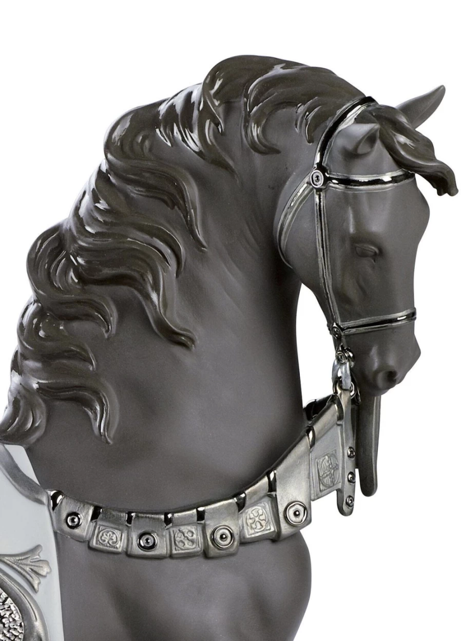 Lladró Silver Lustre Regal Steed Horse Sculpture - Elegant Collectible Figurine