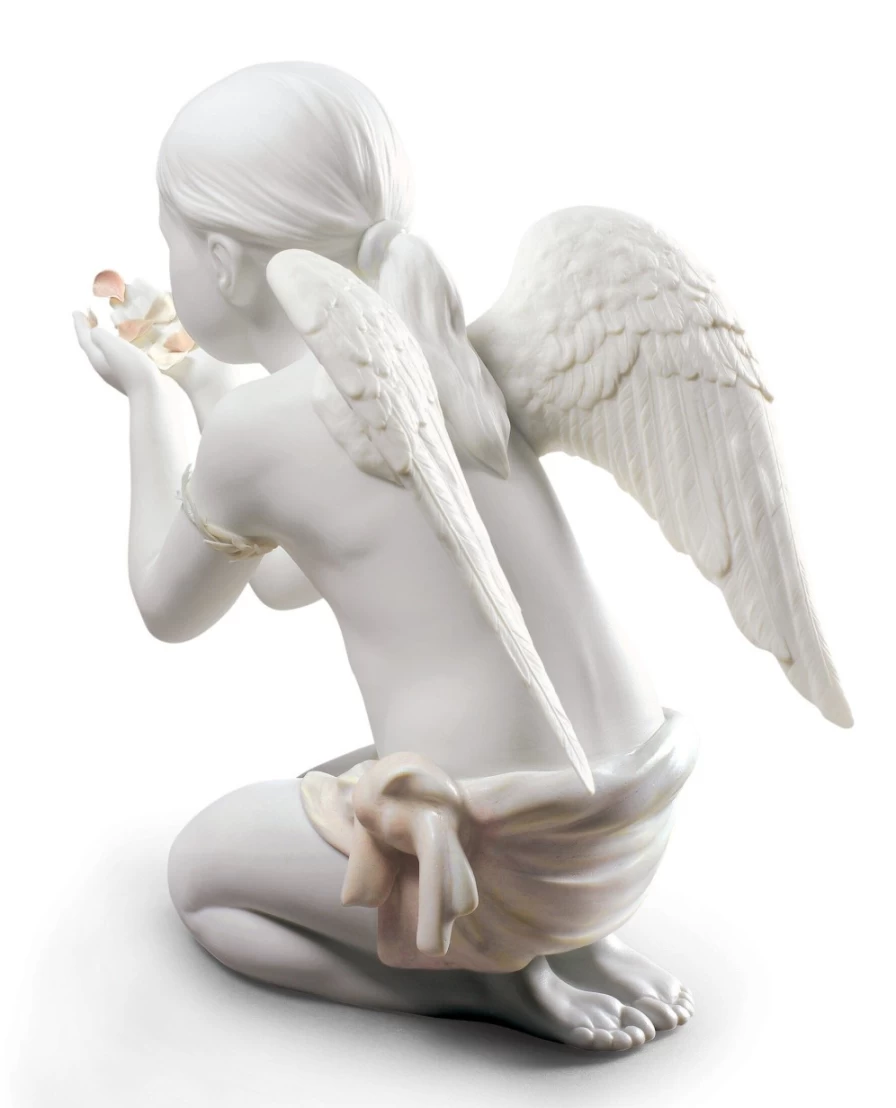 Lladró Fantasy Breath Angel Figurine - Handcrafted Porcelain Collectible