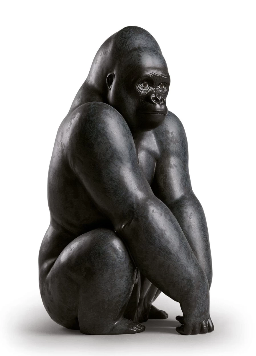 Lladró Gorilla Figurine - Handcrafted Porcelain Sculpture for Collectors