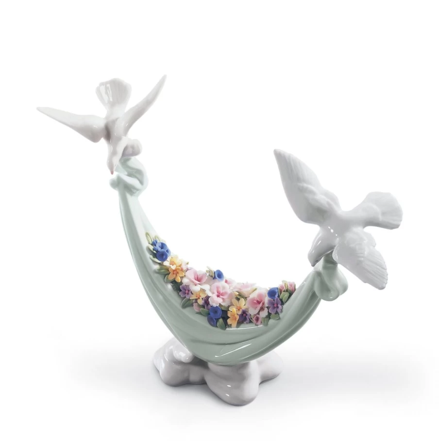 Lladró Petals of Peace Dove Figurine - Handcrafted Porcelain Collectible