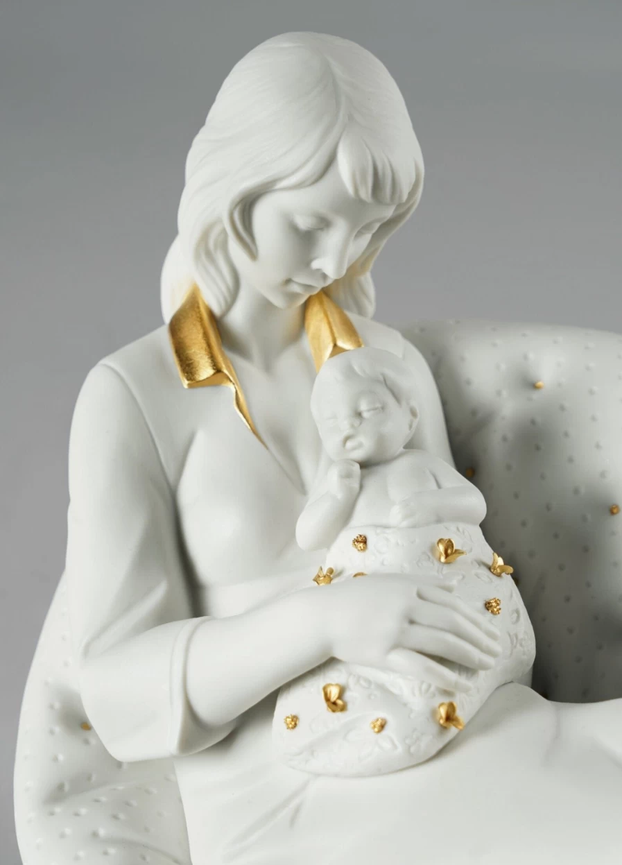 Lladró Golden Lustre White Mother Figurine - Feels Like Heaven Collectible Statue