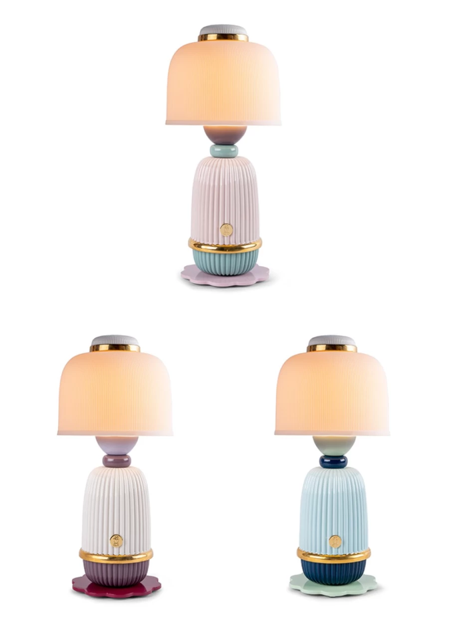 Lladró Japanese Kokeshi Doll Table Lamp - Handcrafted Porcelain Night Light Decor