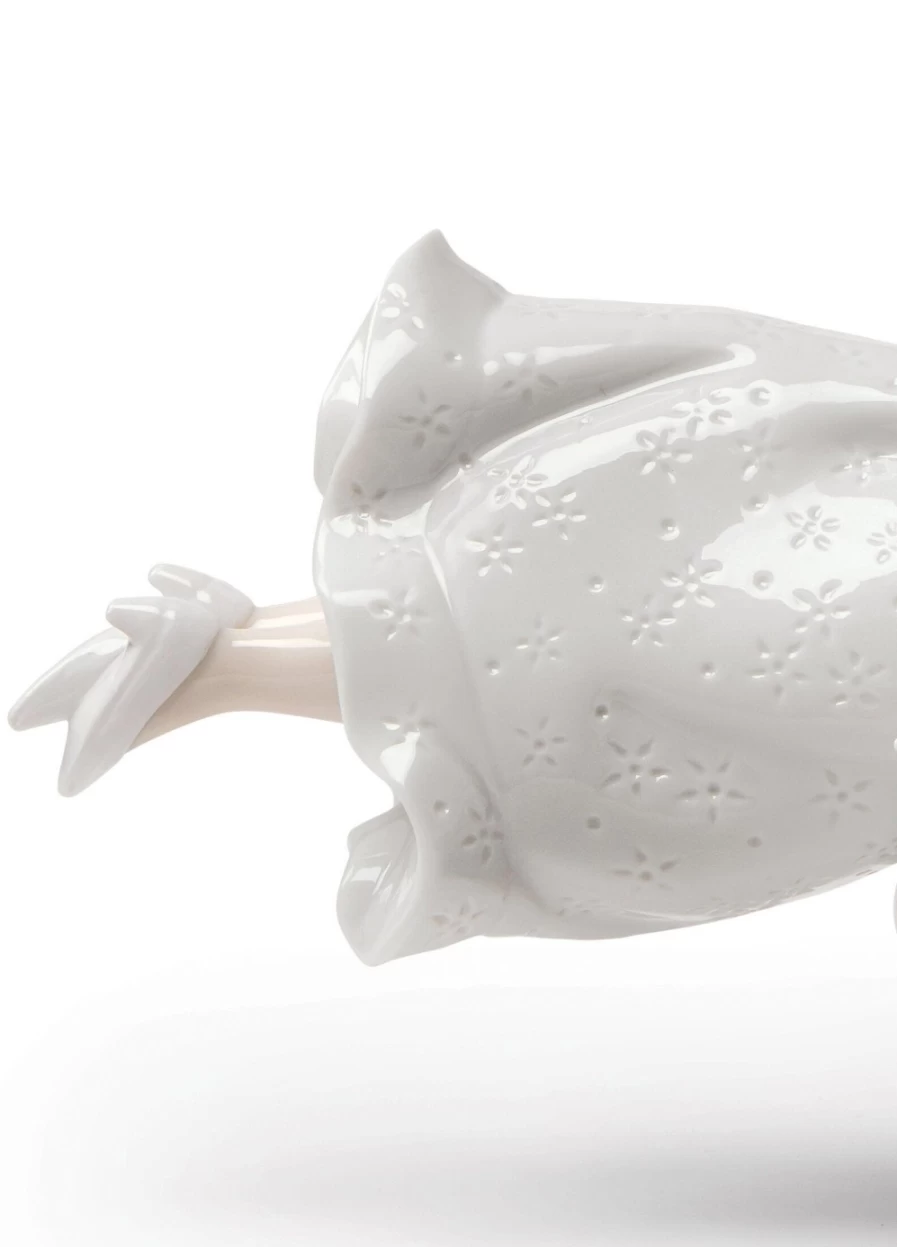 Lladró Wedding In The Air Romantic Couple Figurine for Bridal Decor
