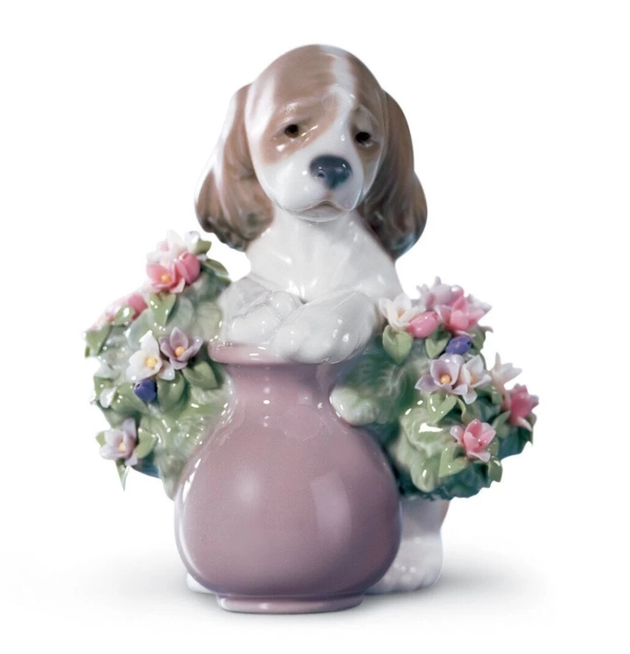 Lladró Take Me Home Porcelain Dog Figurine - Handcrafted Collectible Decor