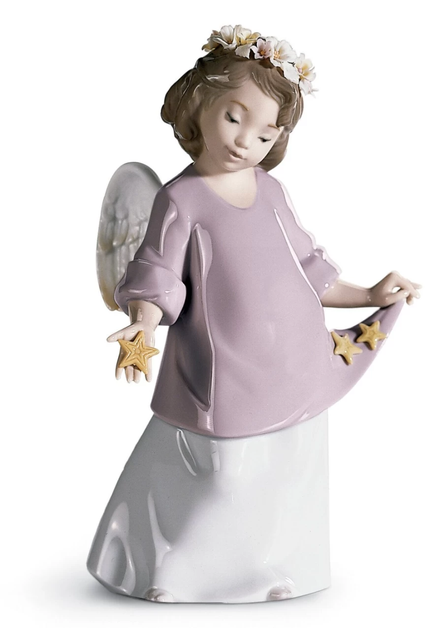 Lladró Heavenly Stars Angel Figurine - Handcrafted Porcelain Collectible