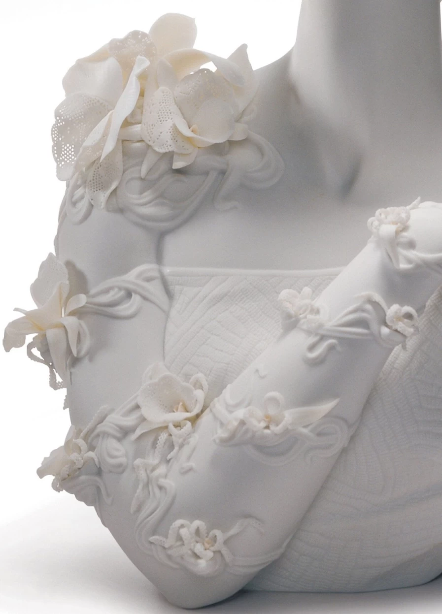 Lladró My Fair Lady Porcelain Bust - Elegant Collectible Figurine