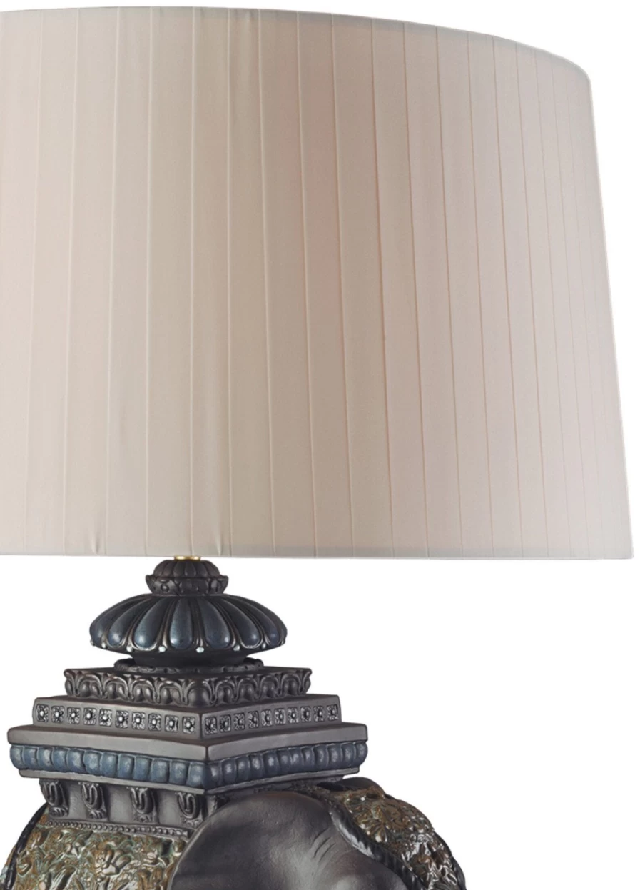 Lladró Siamese Elephant Table Lamp – Handcrafted Ceramic Light for Home Decor