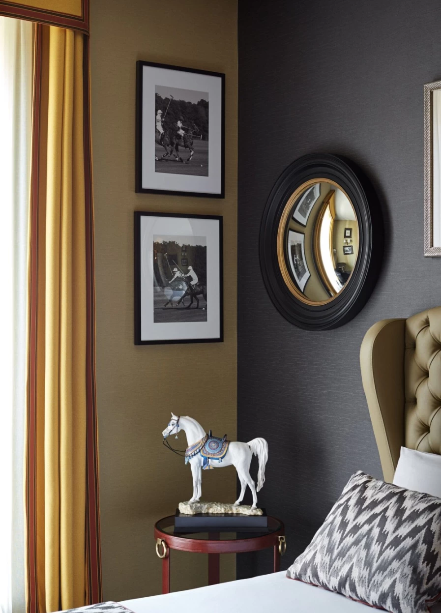 Lladró Limited Edition Arabian Purebred Horse Porcelain Sculpture – Collector’s Art Piece