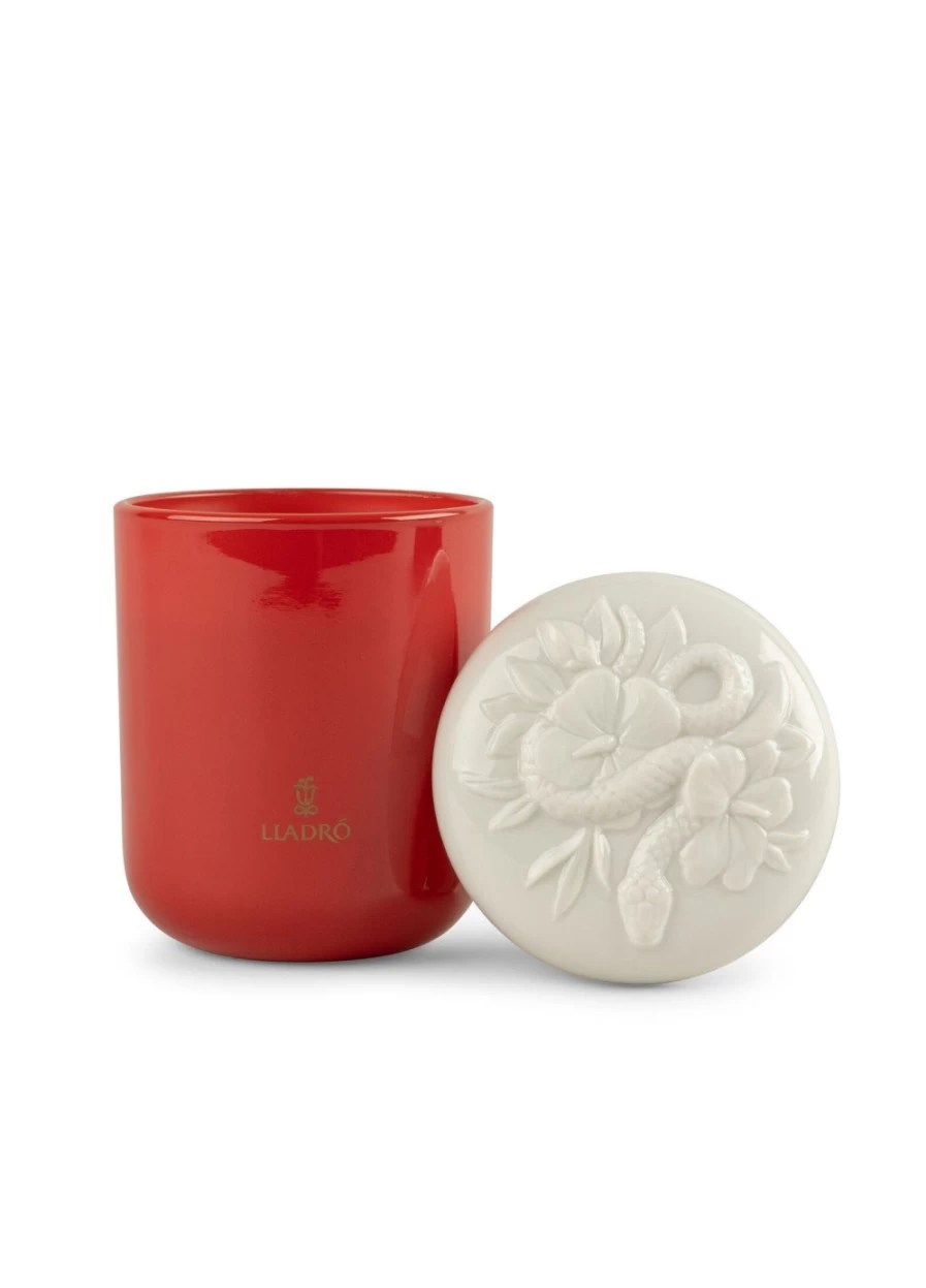 Lladró Oriental Snake Design Scented Candle - Exotic Home Decor