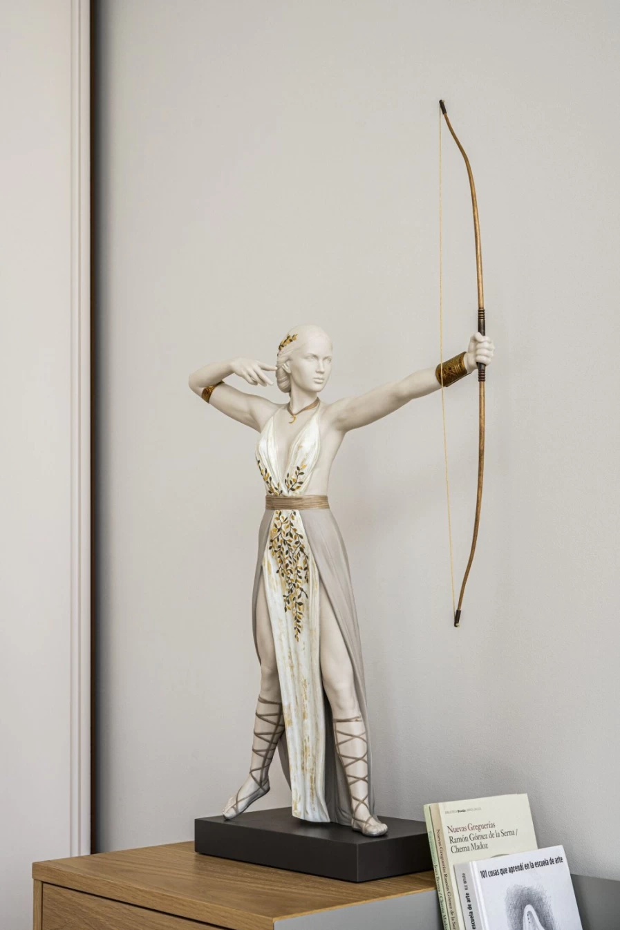 Lladró Diana Sculpture - Elegant Porcelain Art Figurine