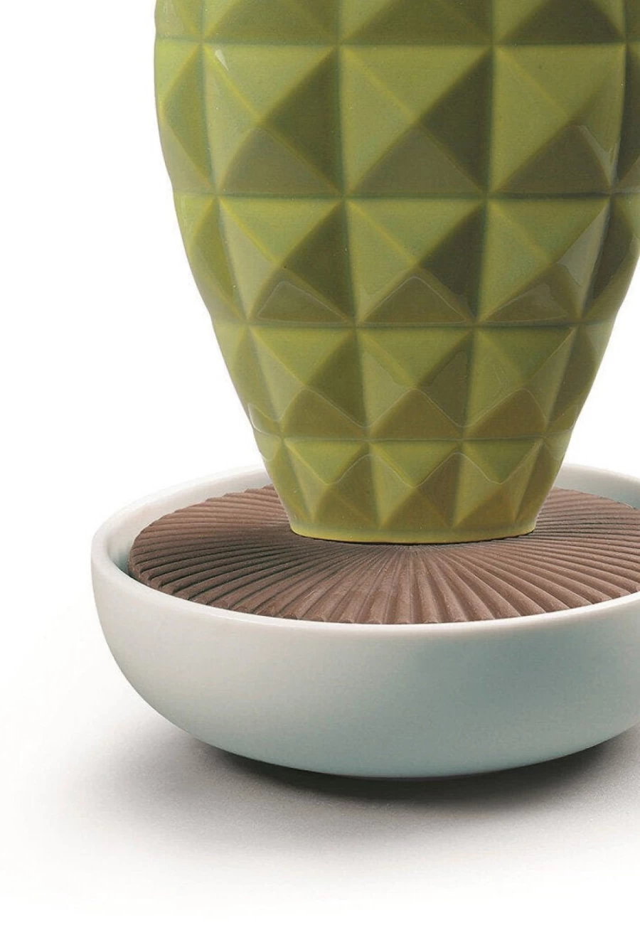 Lladró Opuntia Cactus Essential Oil Diffuser with Gardens of Valencia Fragrance