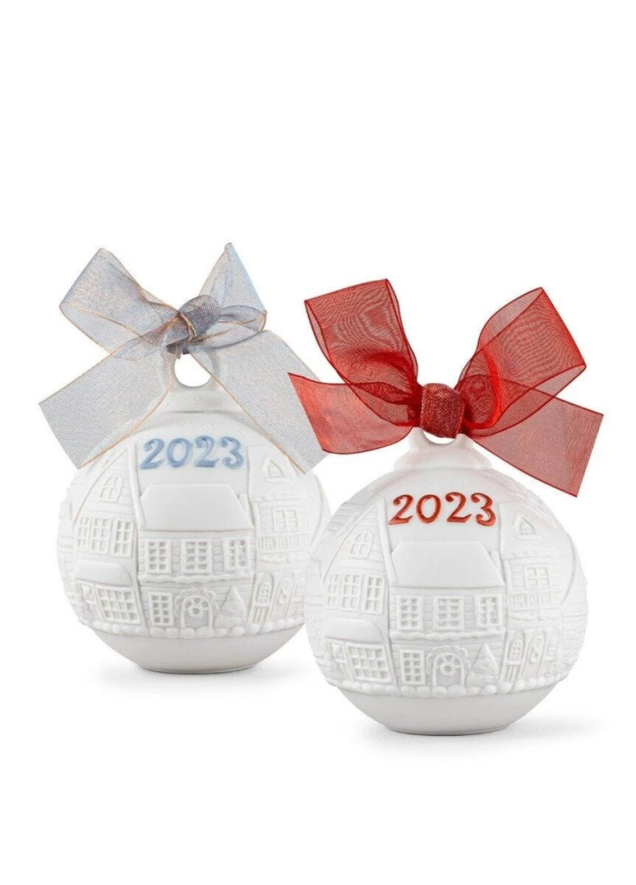"Lladró 2023 Christmas Ball Ornament Set - Handcrafted Holiday Decor"