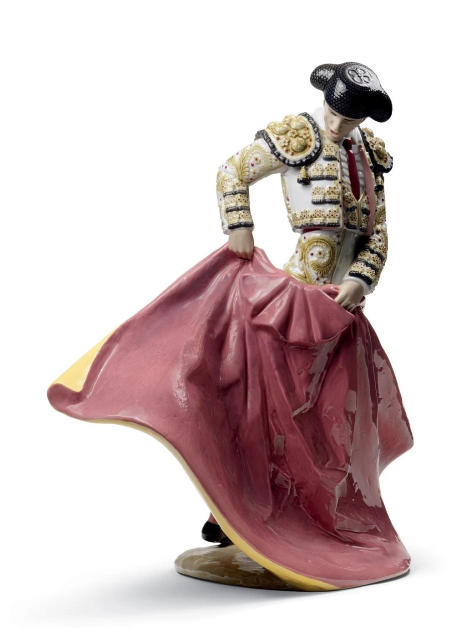 Lladró White Outfit Matador Man Porcelain Figurine - Handcrafted Spanish Collectible