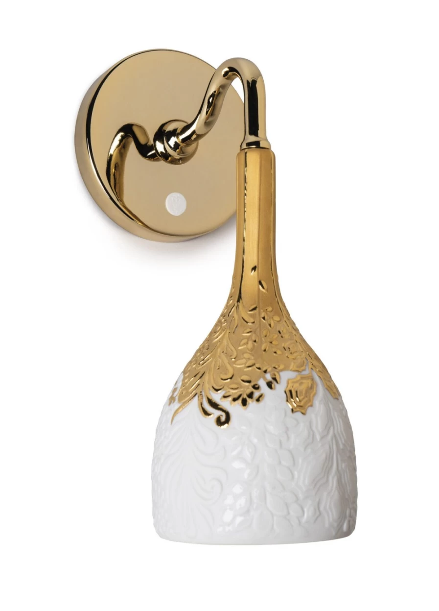 Lladró White and Gold Wall Sconce – Elegant Naturofantastic Lighting for Home Decor (US)