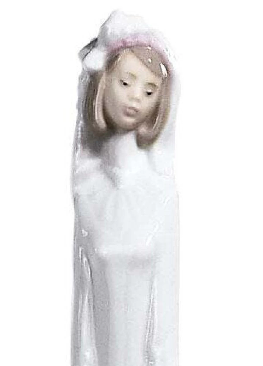 Lladró Bridal Bell Porcelain Figurine - Elegant Wedding Collectible