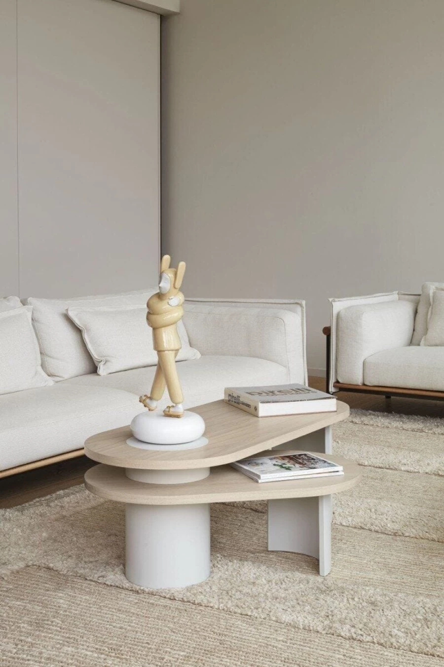 Lladró Yellow Embraced Sculpture - Elegant Porcelain Art Figurine