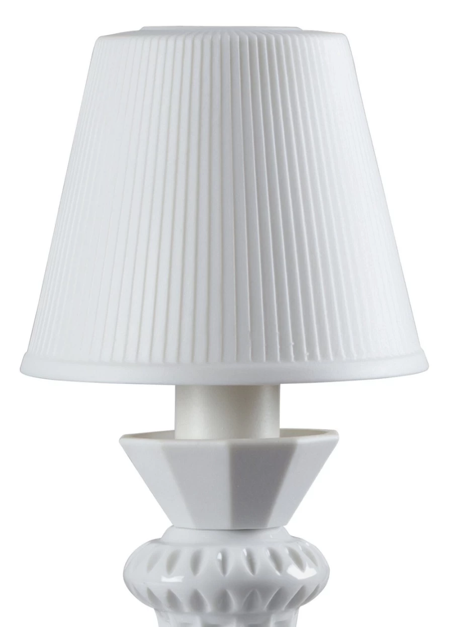 Lladró Belle De Nuit Lithophane Table Lamp in White | Elegant Night Light for Home Decor