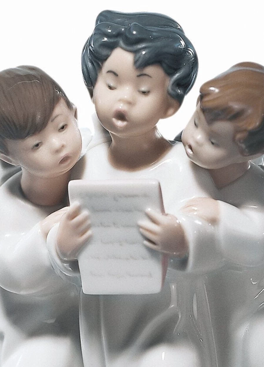 Lladró Angels' Group Figurine - Handcrafted Porcelain Collectible