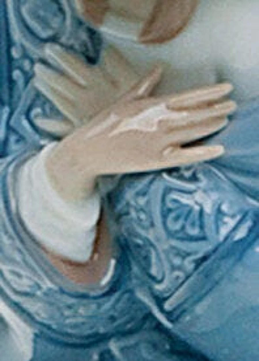 Lladró Mary Nativity Figurine - Elegant Handcrafted Porcelain Collectible