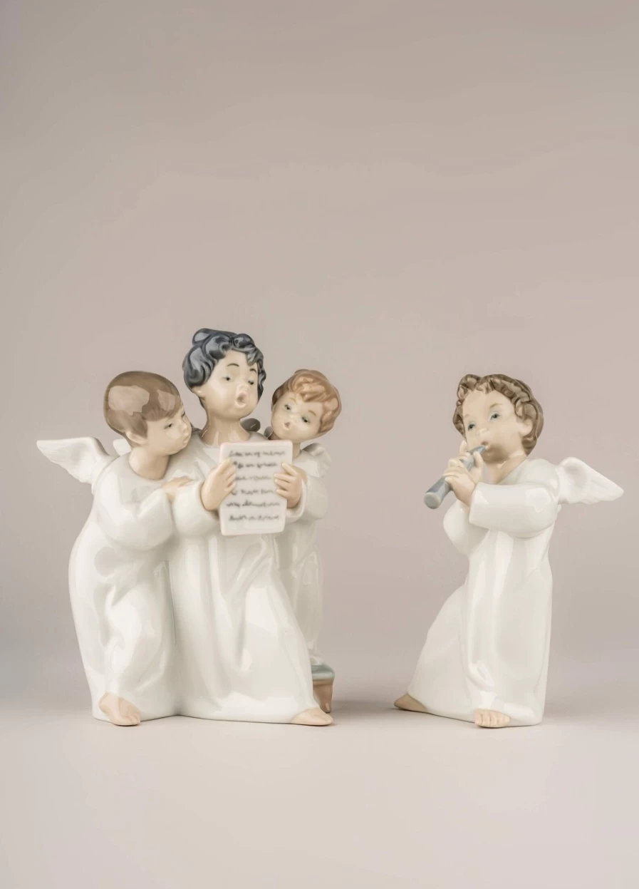 "Lladró Angel With Flute Porcelain Figurine – Handcrafted Collectible Statue"
