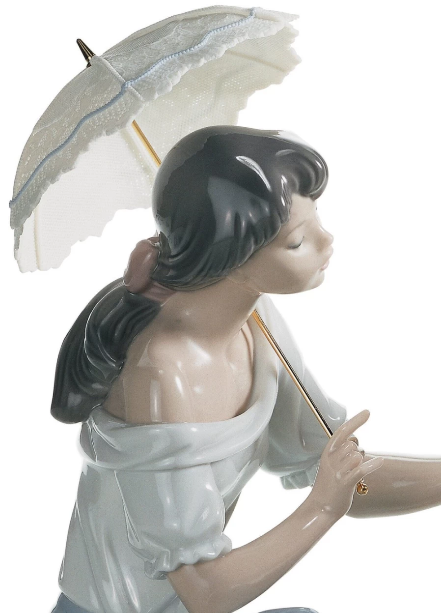 Lladró Porcelain Mother Figurine - Elegant Floral-Inspired Collectible Statue