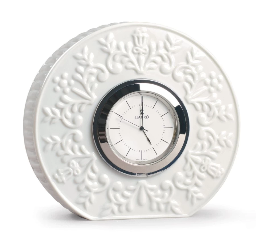 "Lladró Artisan Logos Clock – Elegant Handcrafted Home Décor Timepiece"