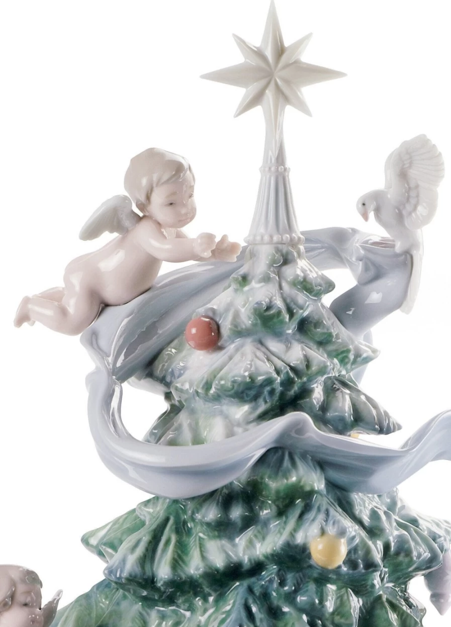 Lladró Limited Edition Great Christmas Tree Figurine - Collectible Holiday Decoration