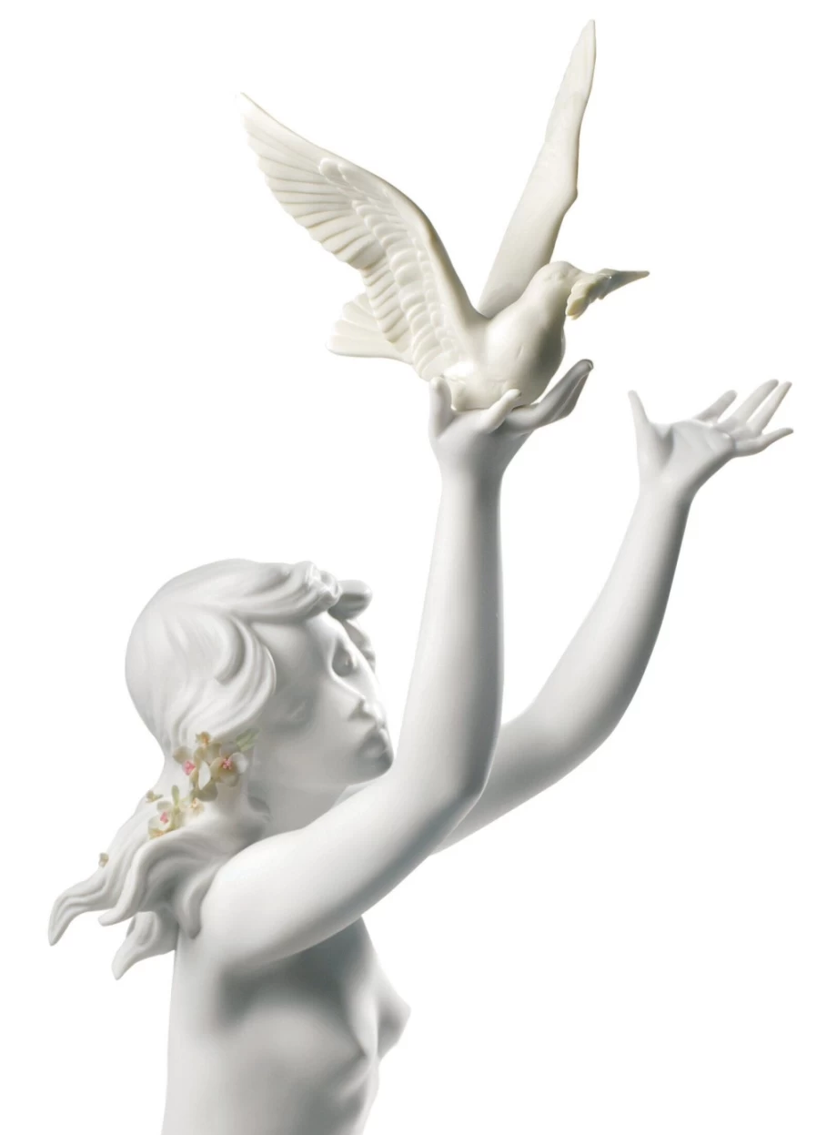 Lladró White Peace Offering Woman Figurine - Elegant Porcelain Sculpture