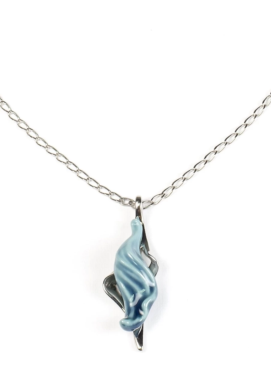 Lladró Exquisite Handcrafted Aquarium Pendant - Elegant Glass Fish Tank Charm for Jewelry & Decor