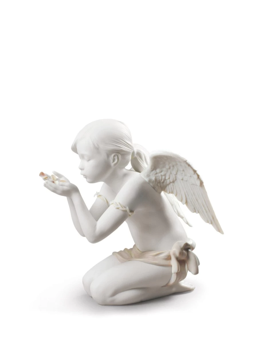 Lladró Fantasy Breath Angel Figurine - Handcrafted Porcelain Collectible