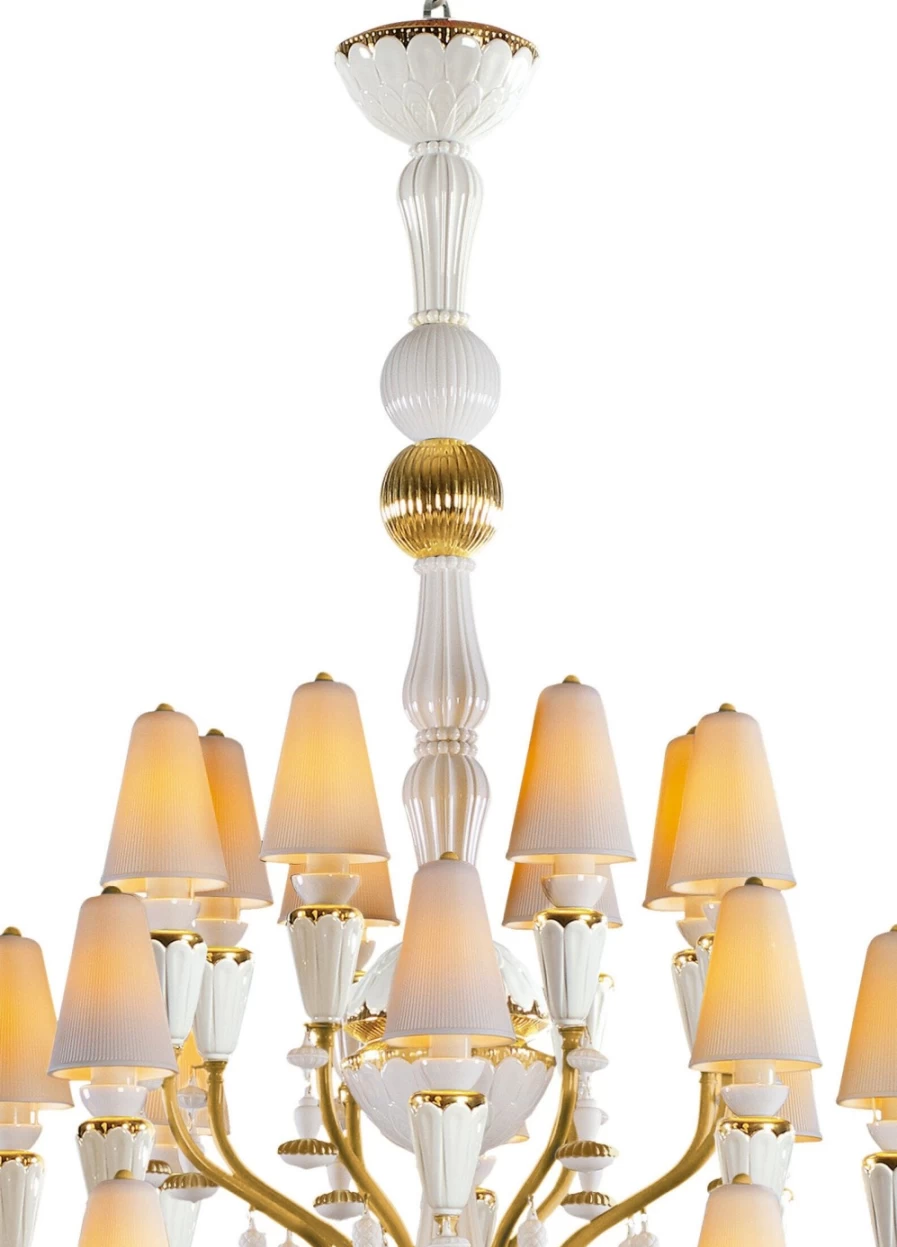 Lladró Golden 32-Light Chandelier – Large Ivy And Seed Design for Elegant Lighting