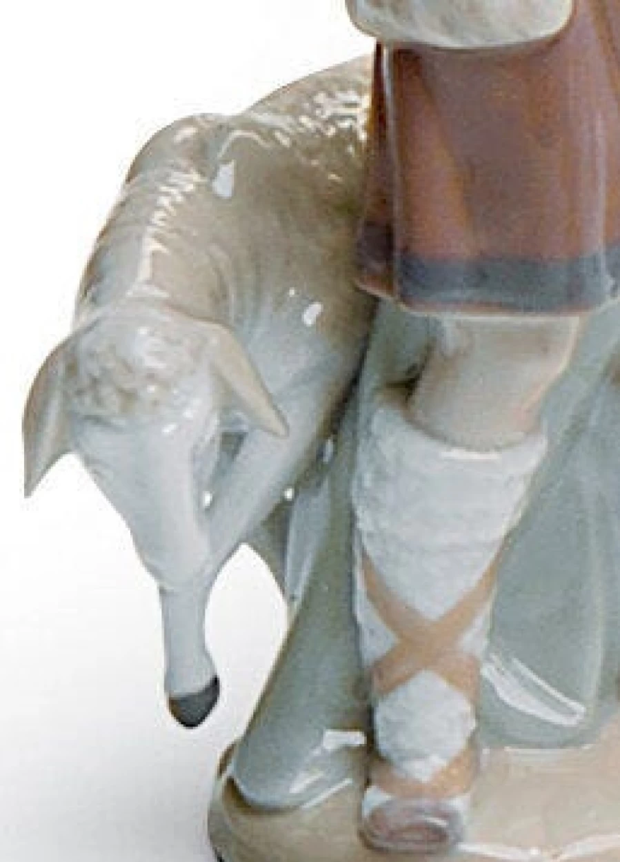 Lladró Shepherd Boy Nativity Figurine - Handcrafted Porcelain Christmas Decor