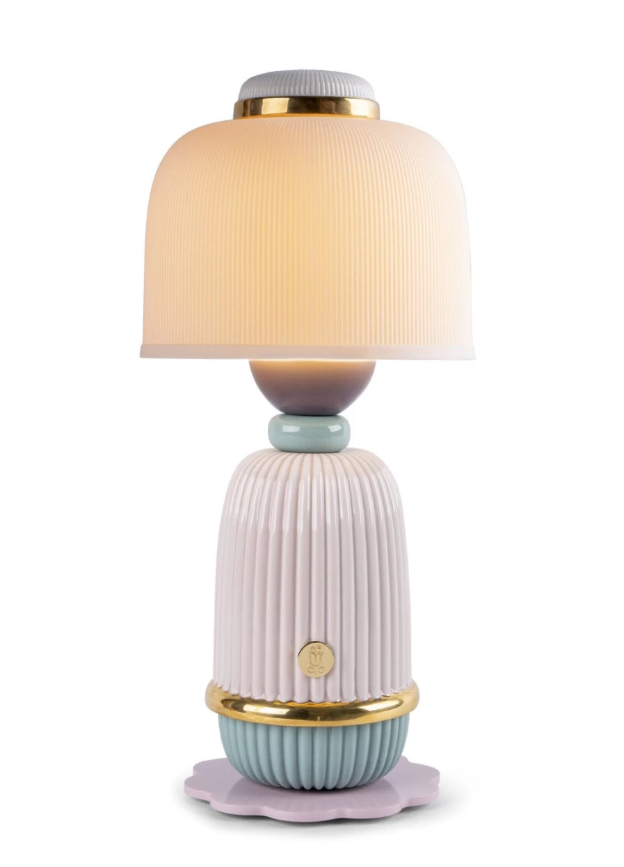 Lladró Pink Kokeshi Lamp - Handcrafted Japanese Inspired Decorative Lighting