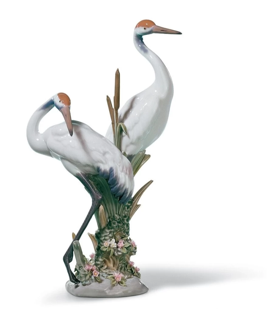 Lladró Courting Cranes Porcelain Sculpture – Elegant Handcrafted Figurine
